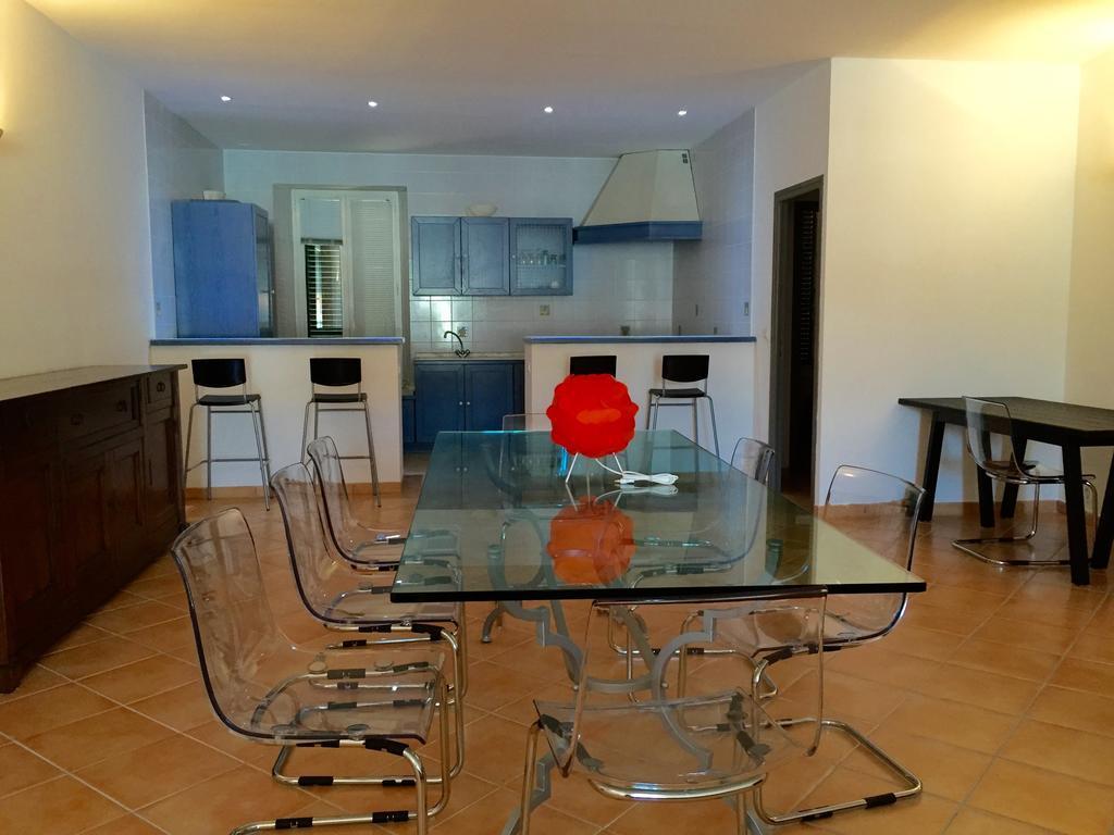 Les Appartements Du Port Бонифачо Номер фото