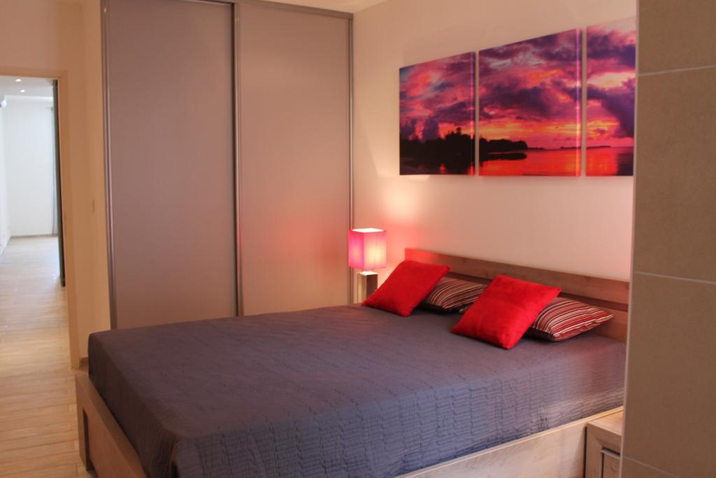 Les Appartements Du Port Бонифачо Экстерьер фото